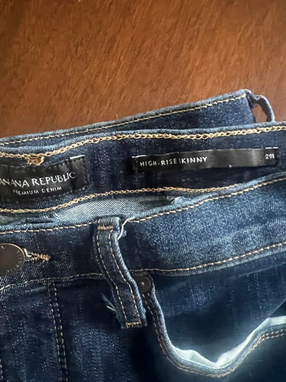 Banana Republic High Rise Skinny Jean. Size 29 Long. Like New! - Picture 2 of 4